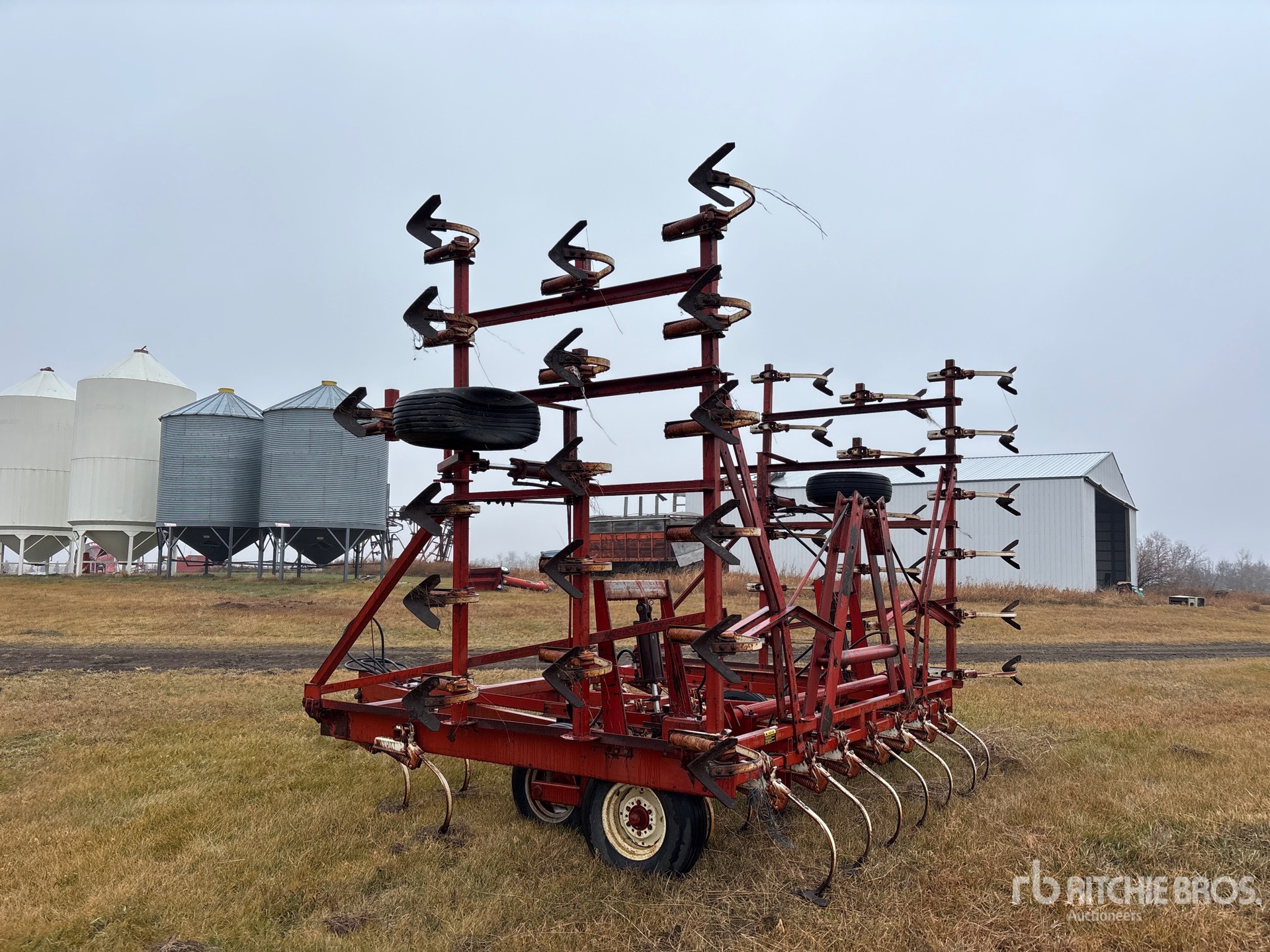 General Appearance with Foto, angolo posteriore sinistro