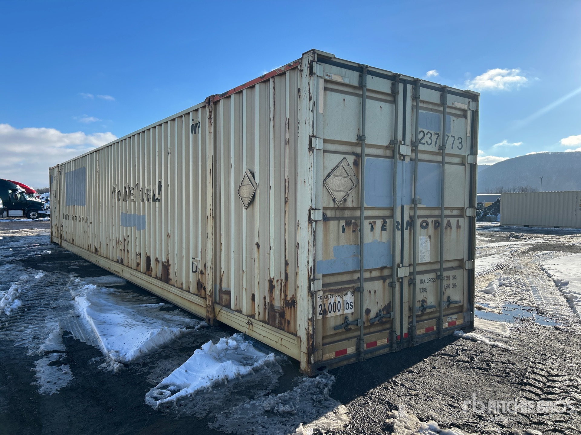 General Appearance with Picture, Left Rear Corner