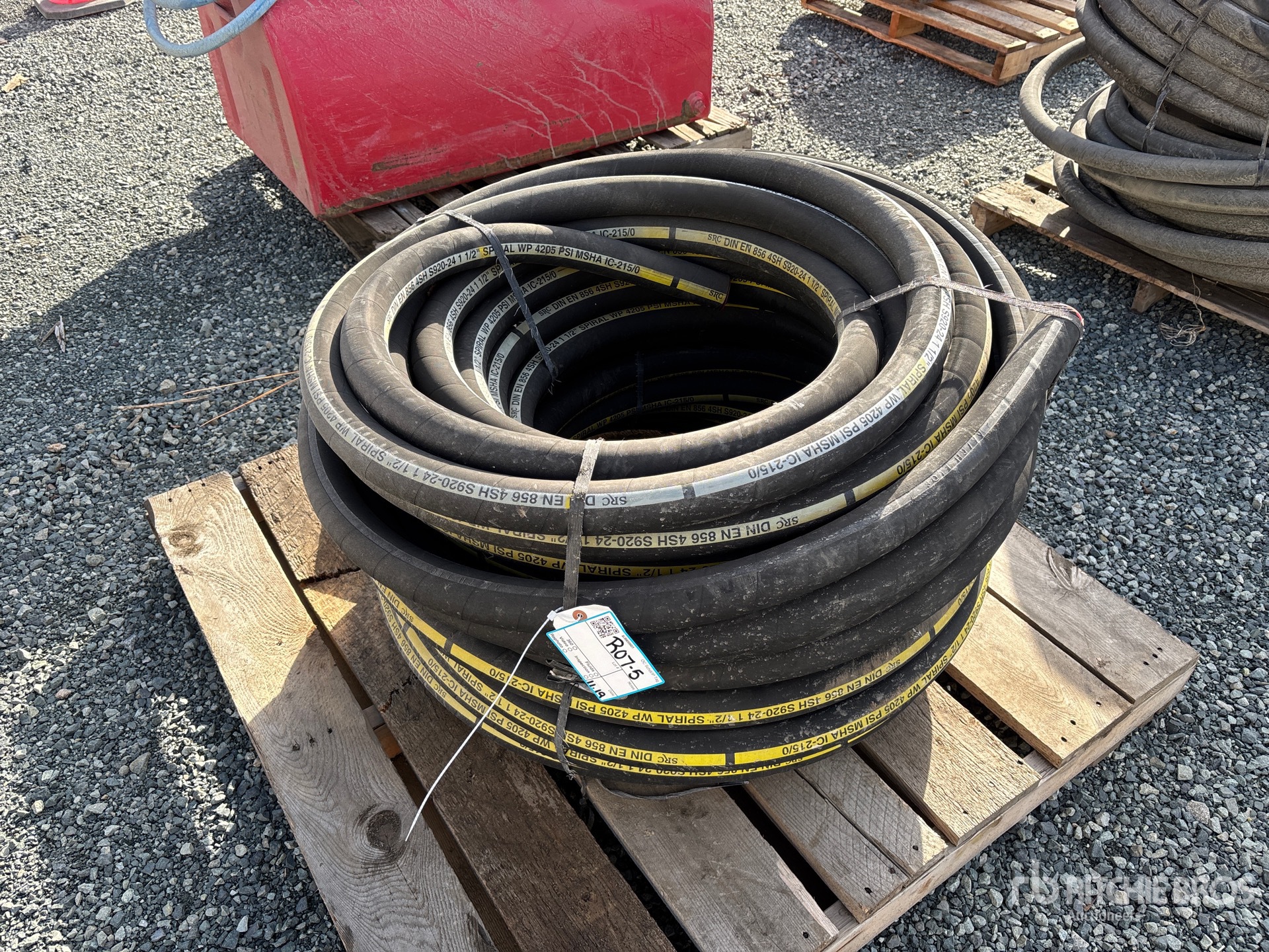 Aspect général with Image, coin arrière droit