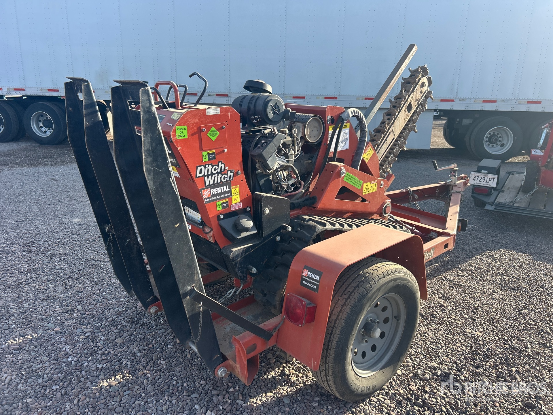 General Appearance with Picture, Right Rear Corner