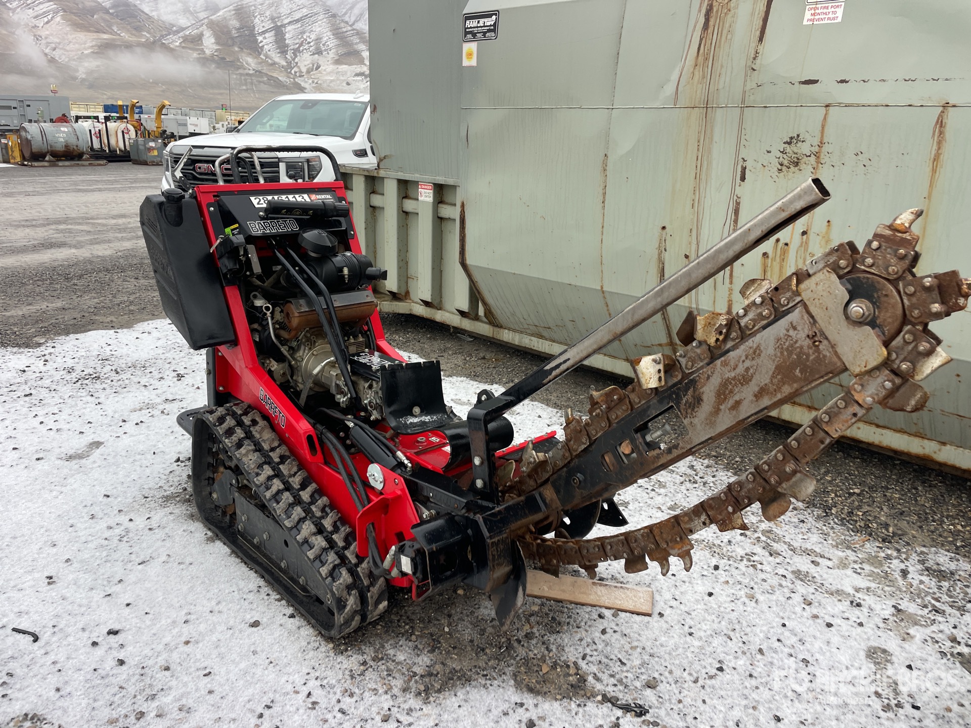 General Appearance with Picture, Right Front Corner