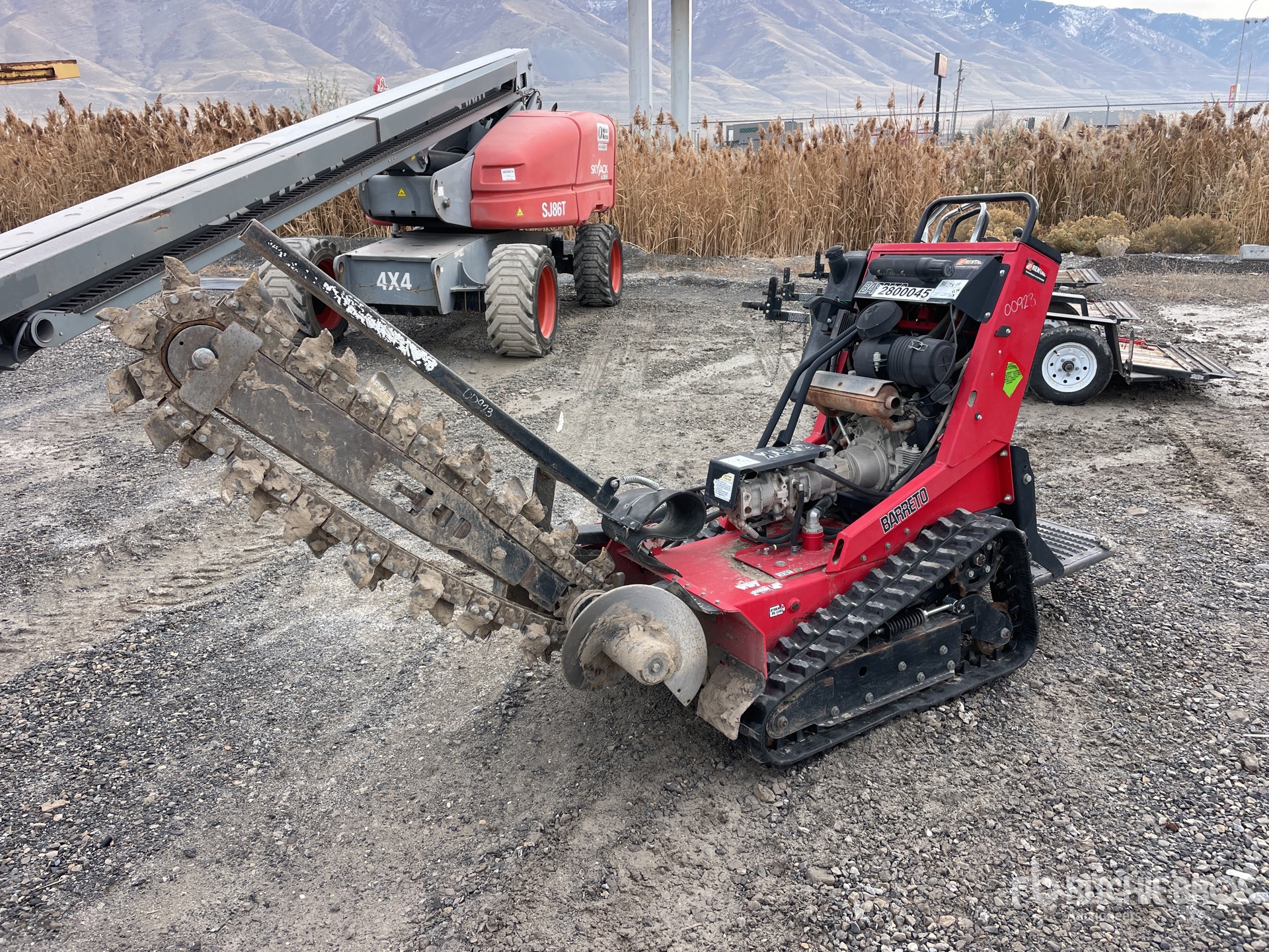 General Appearance with Bild, Ecke vorne links