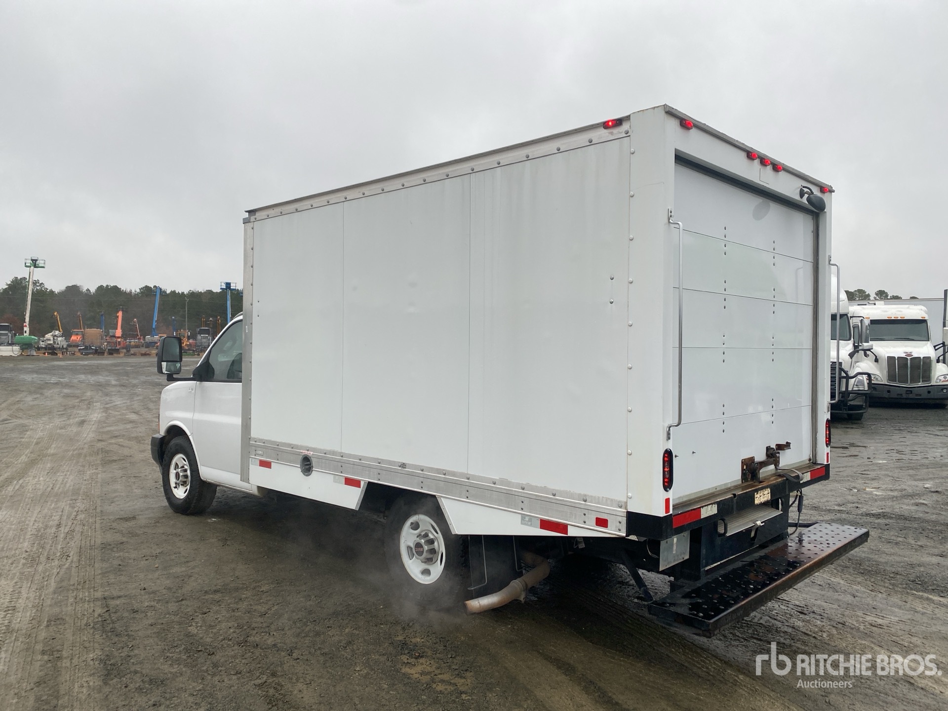 General Appearance with Imagen: esquina trasera izquierda