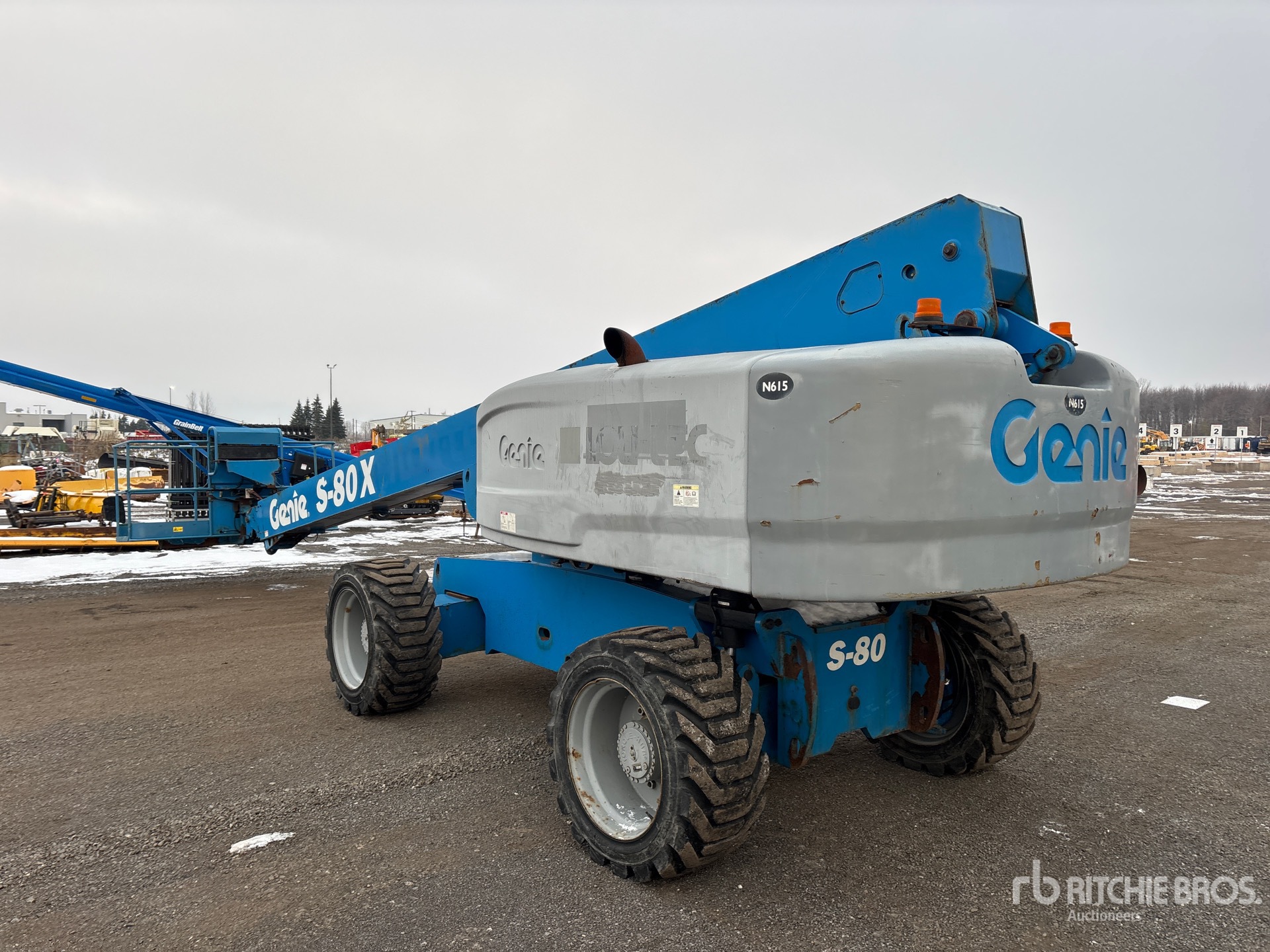 General Appearance with Imagen: esquina trasera izquierda