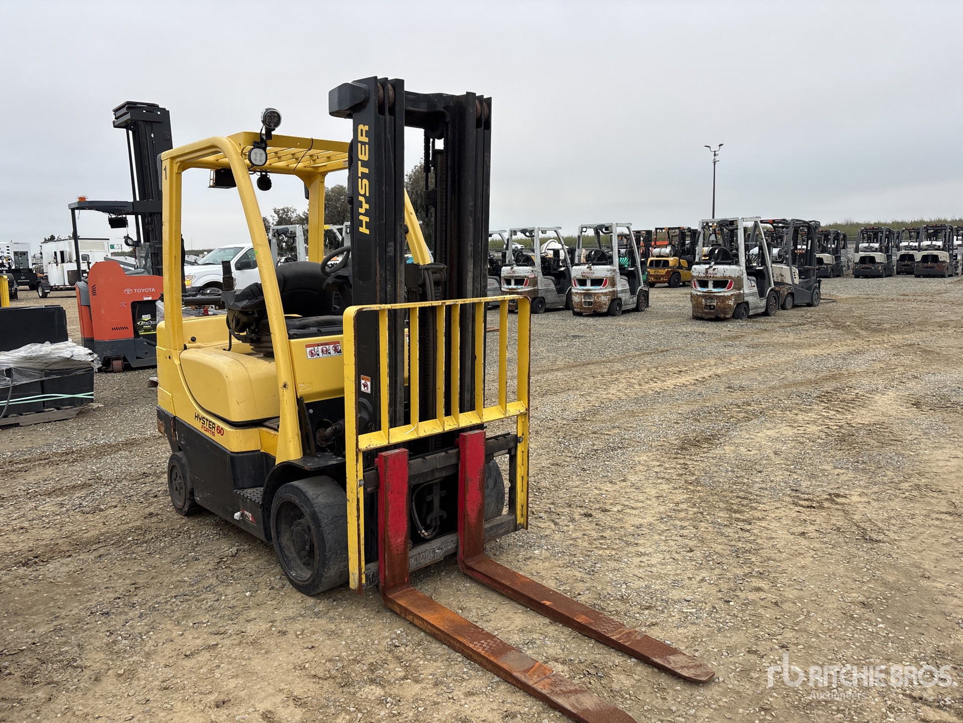 Aspect général with Image, coin avant droit