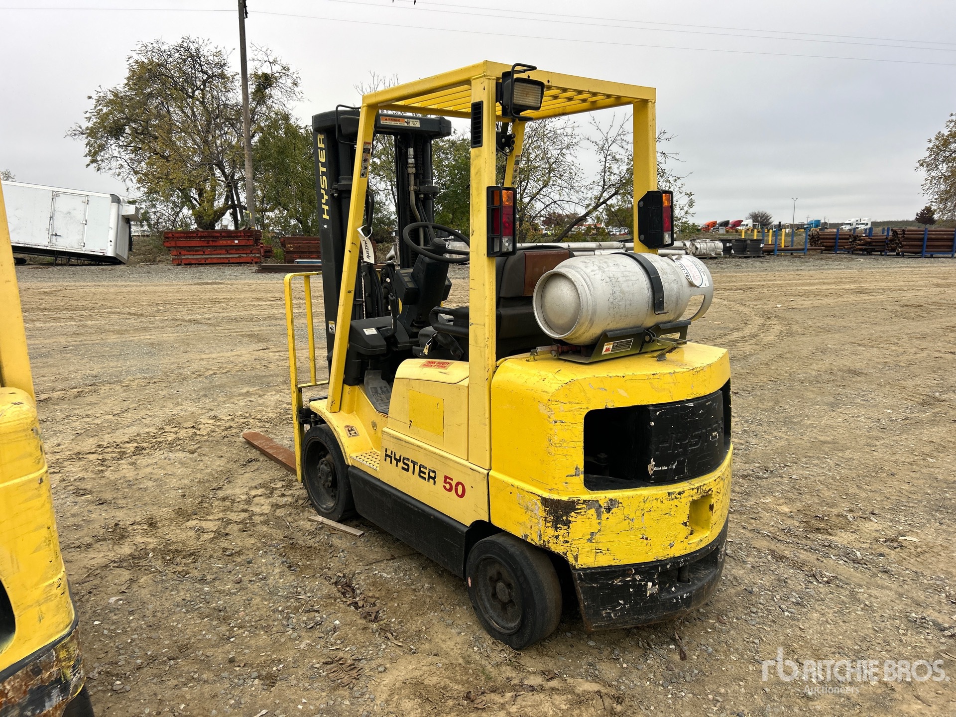 Aspect général with Image, coin arrière gauche