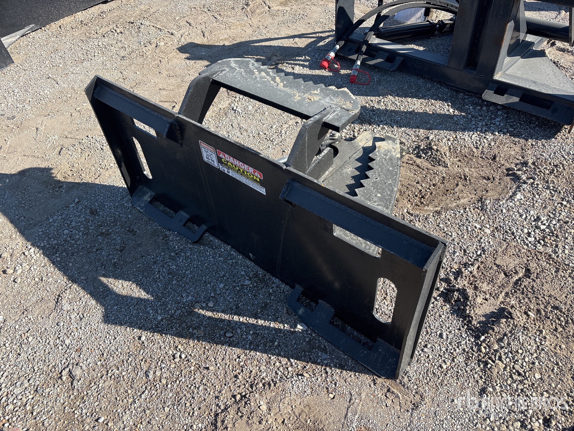 Aspect général with Image, coin arrière droit