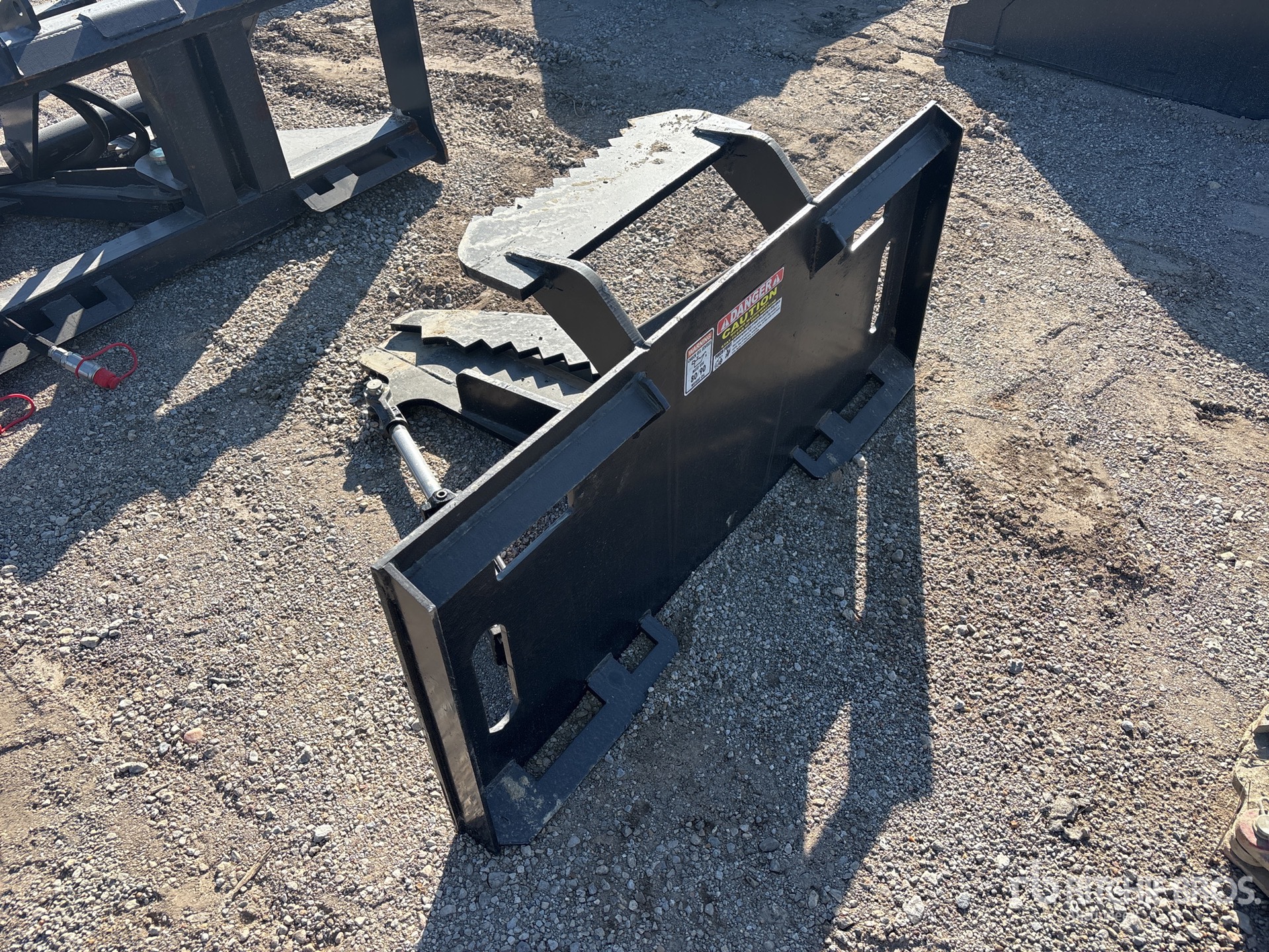 Aspect général with Image, coin arrière gauche