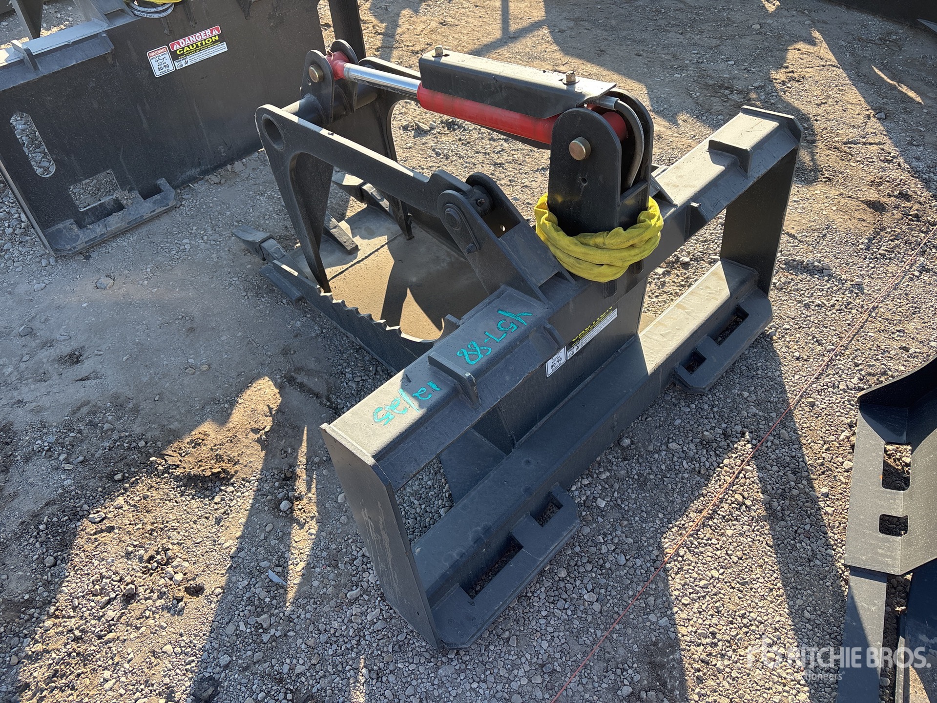 General Appearance with Imagen: esquina trasera izquierda