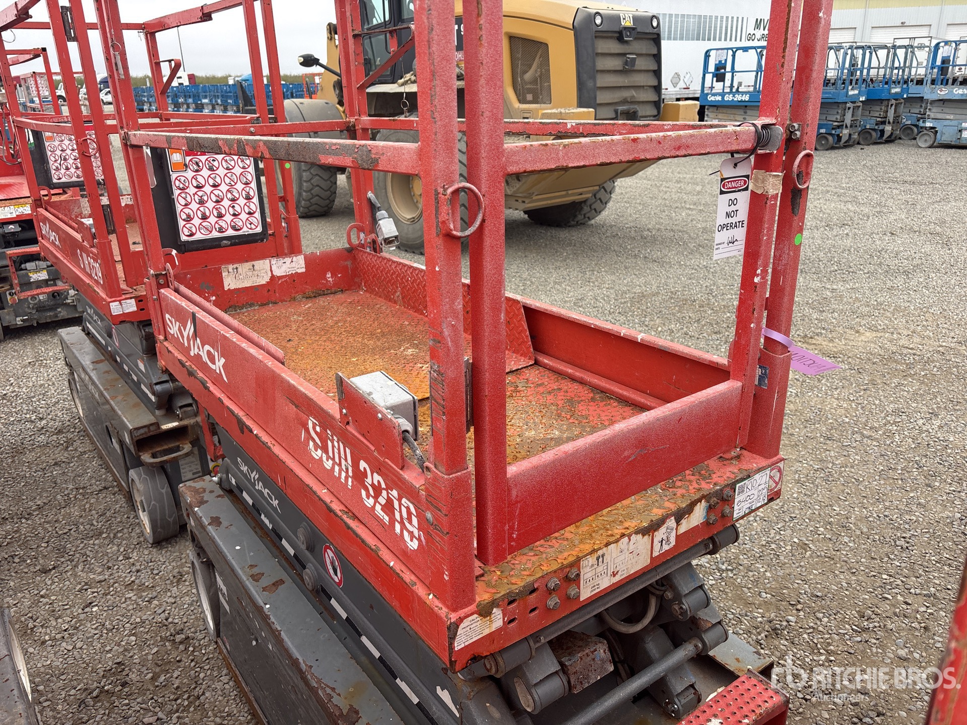 Aspect général with Image, coin avant droit