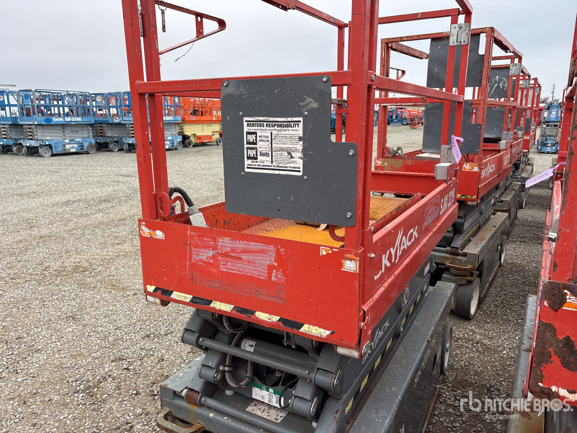 General Appearance with Imagen: esquina trasera derecha