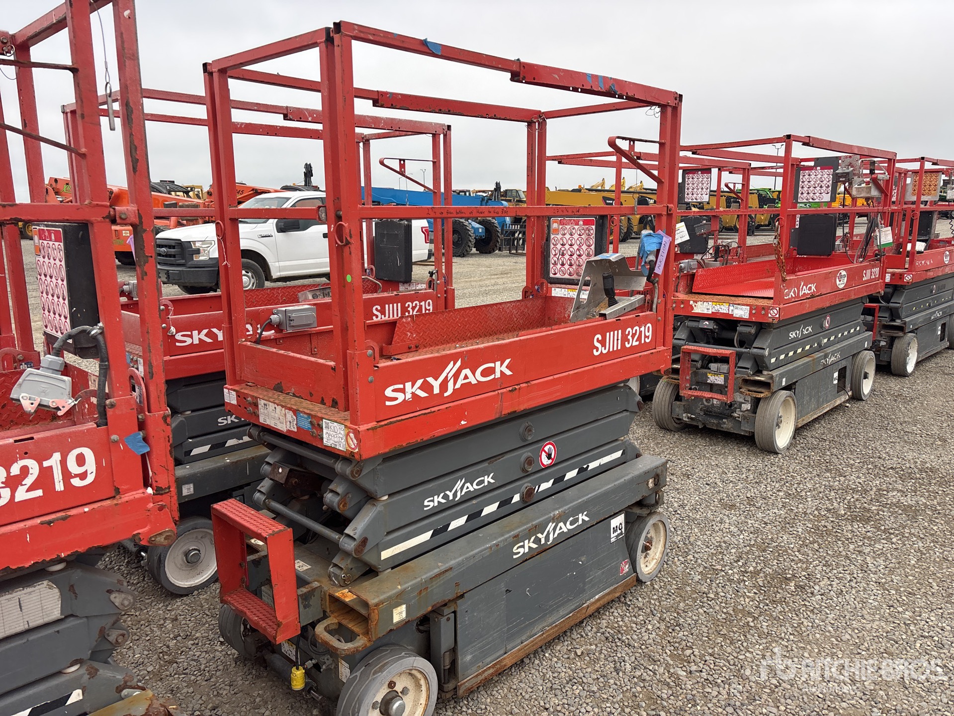 Aspect général with Image, coin arrière droit