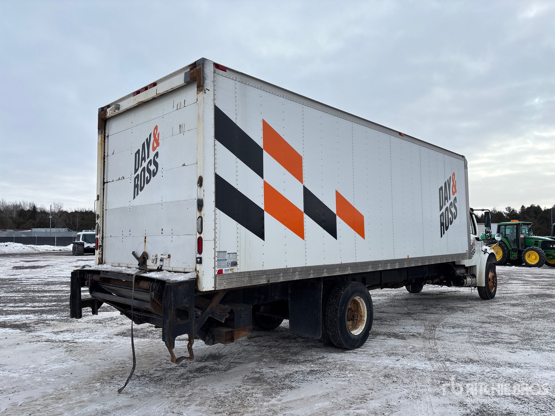 General Appearance with Imagen: esquina trasera derecha