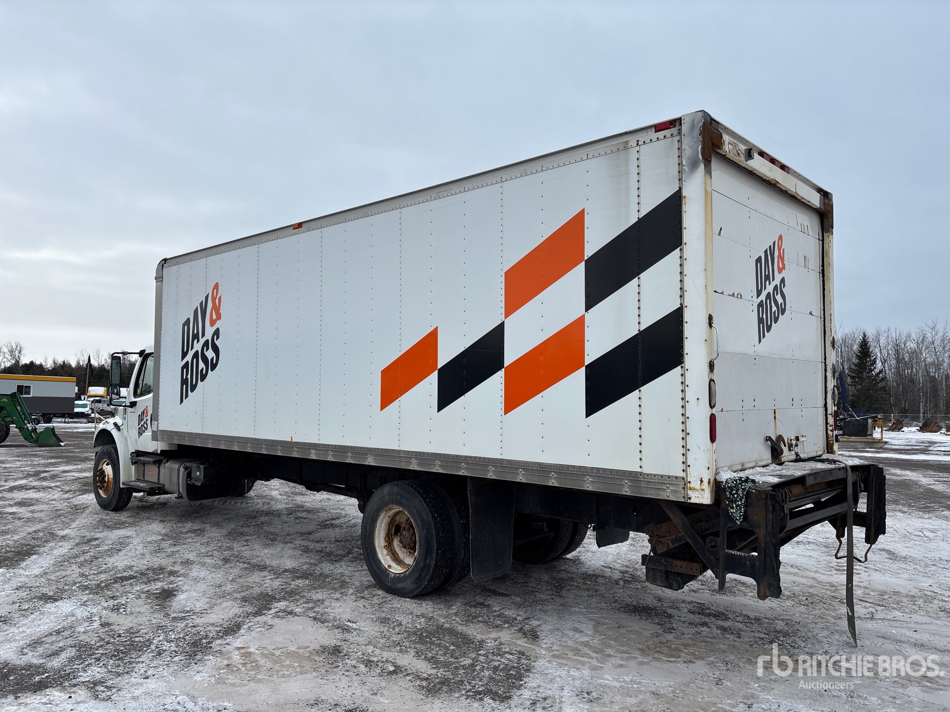 General Appearance with Imagen: esquina trasera izquierda