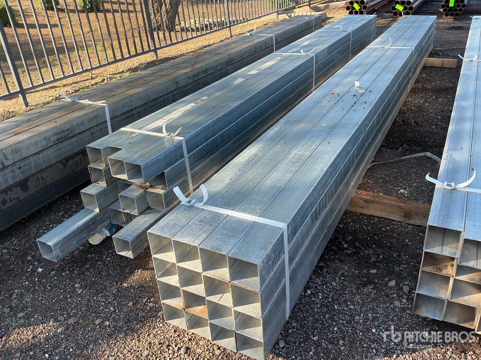 General Appearance with Image, coin avant droit