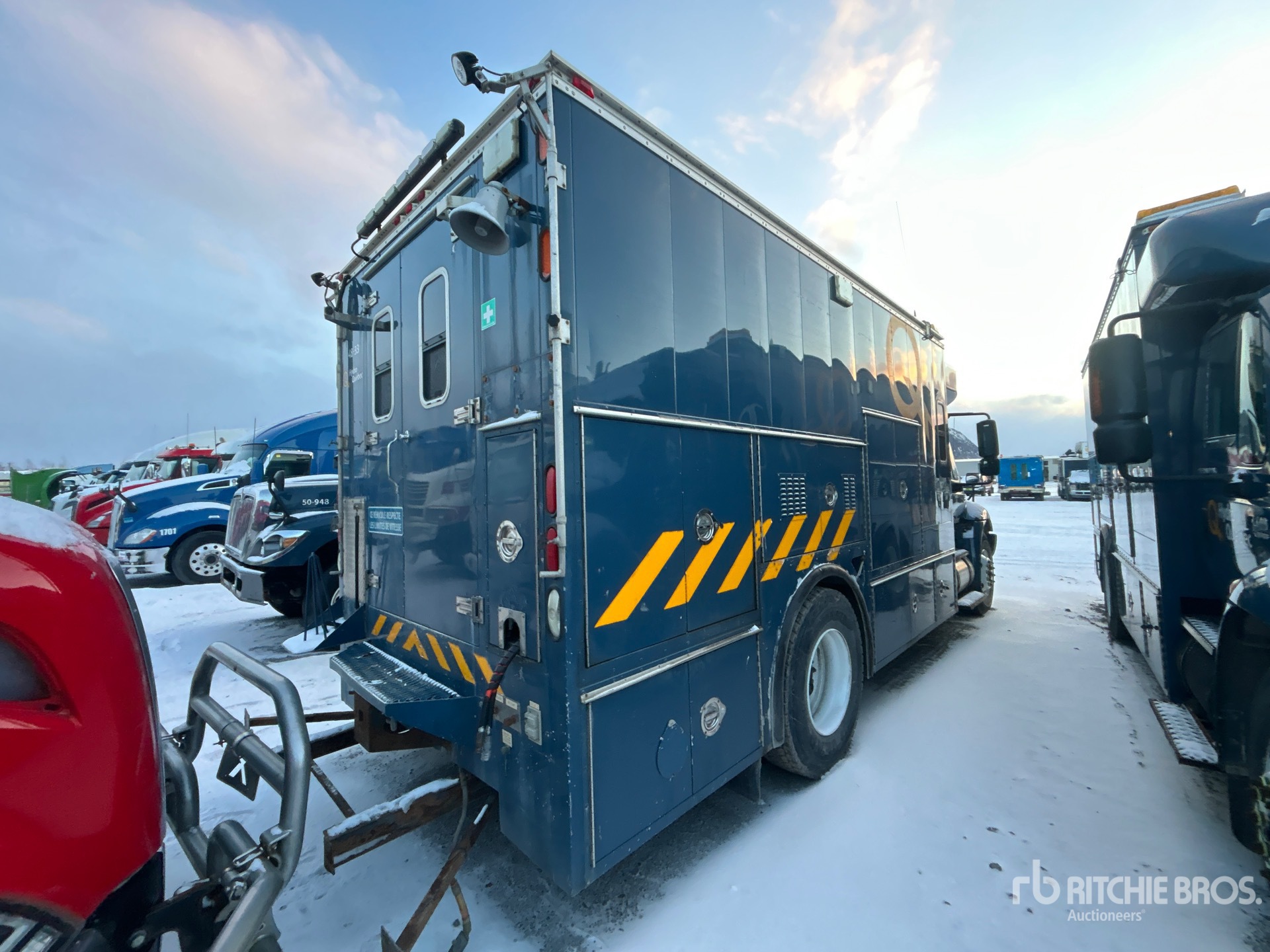 General Appearance with Image, coin arrière droit