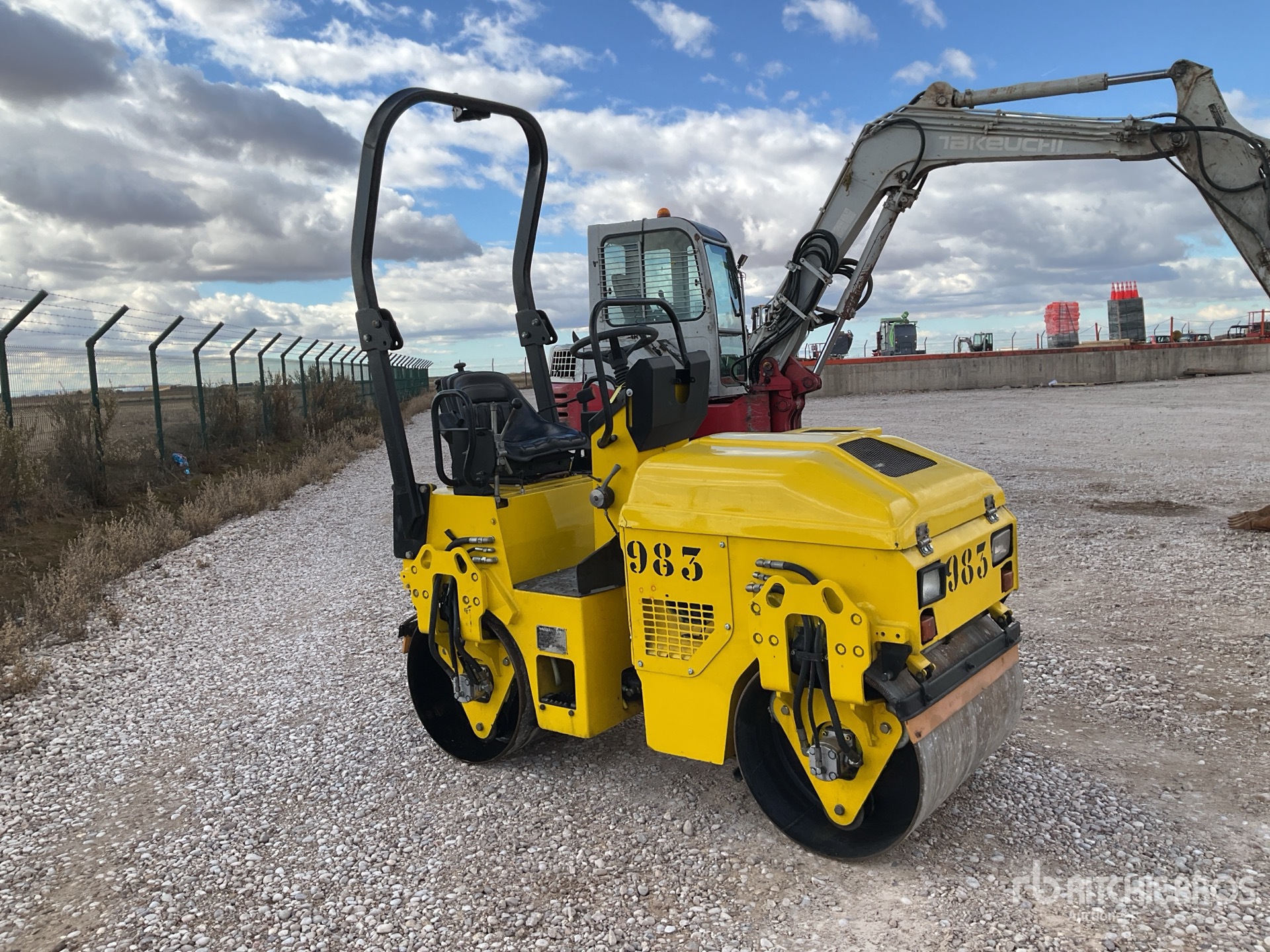 General Appearance with Imagen: esquina delantera derecha