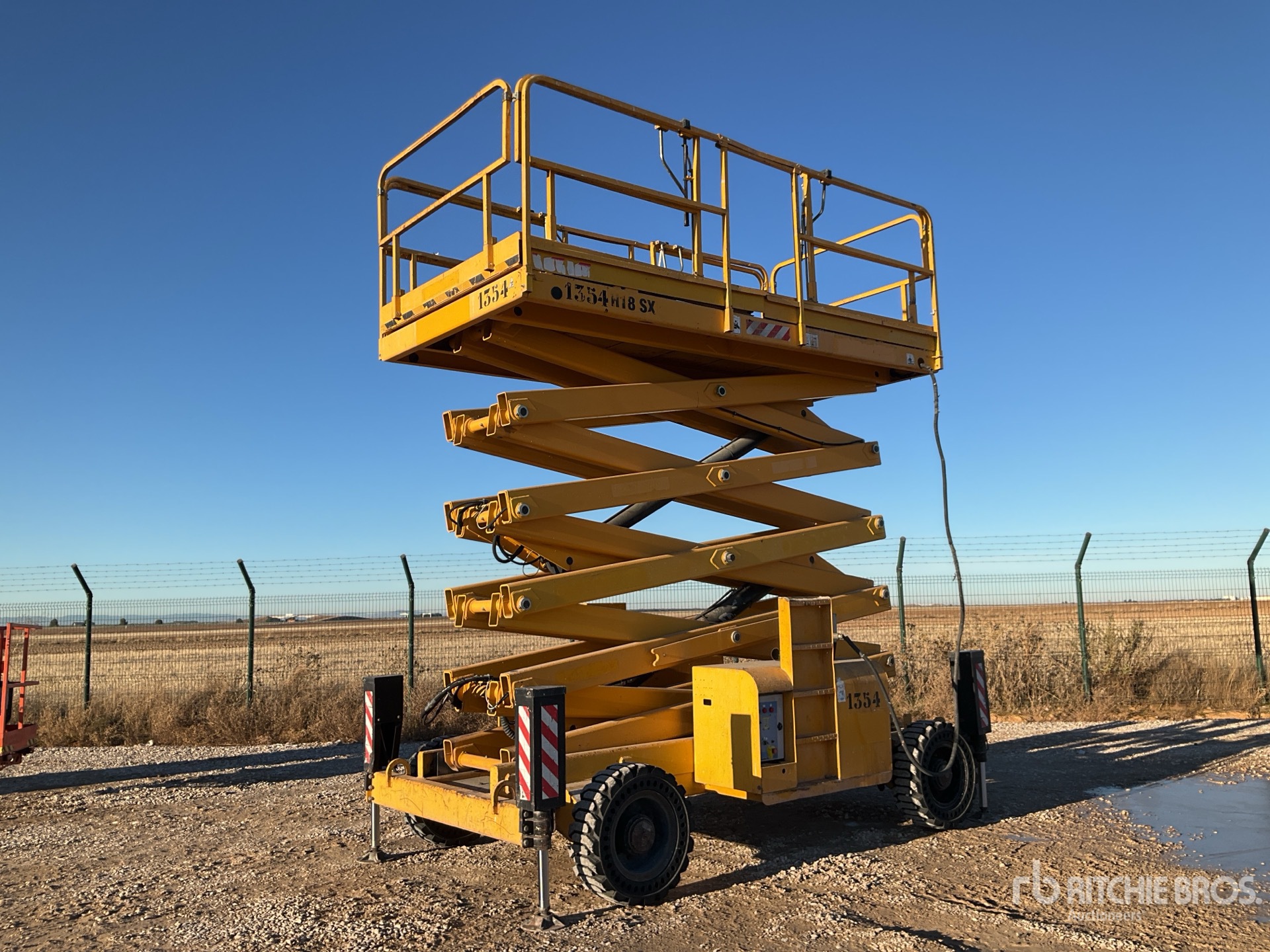 General Appearance with Featured Photo