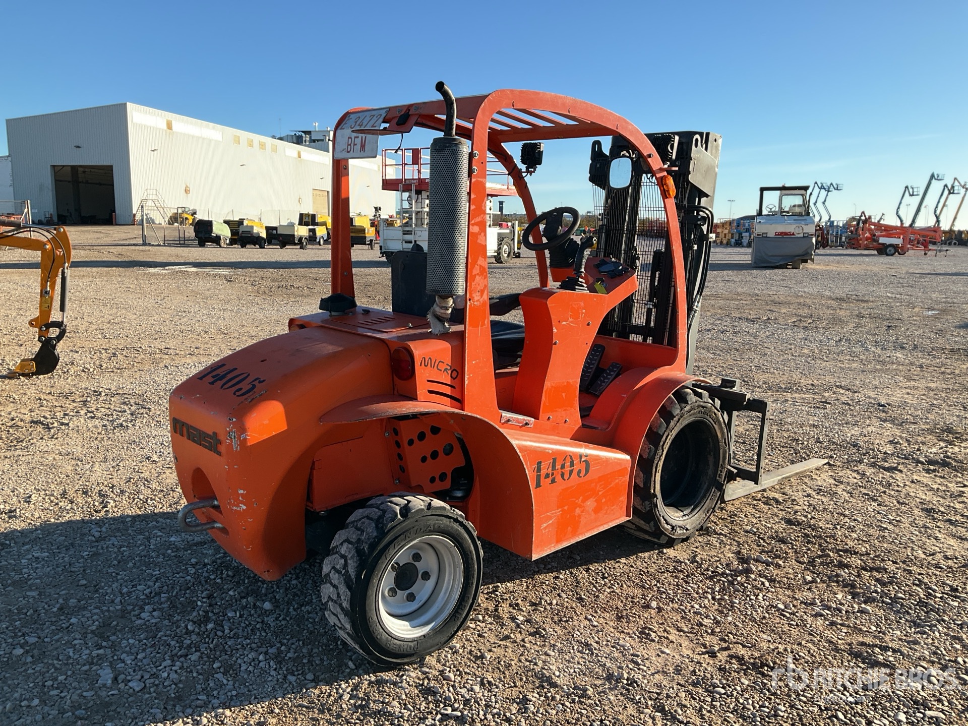 Aspect général with Image, coin arrière droit