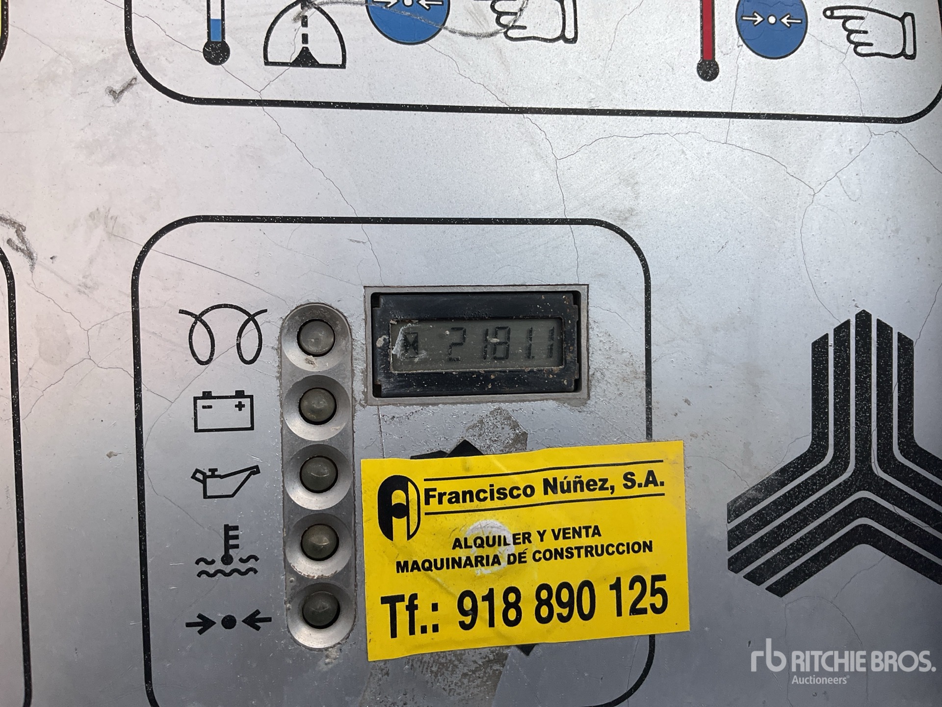 General Appearance with Hour Meter / Odometer
