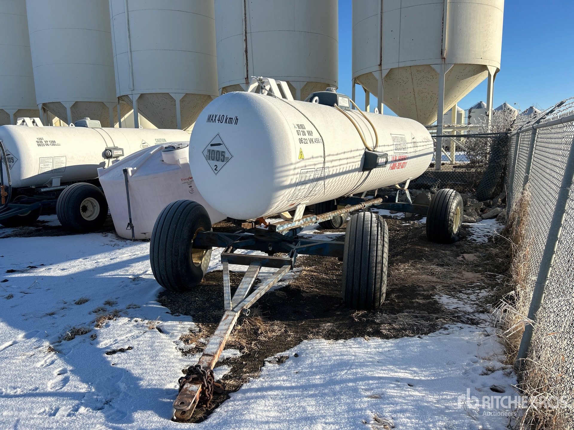 General Appearance with Bild, Ecke vorne links