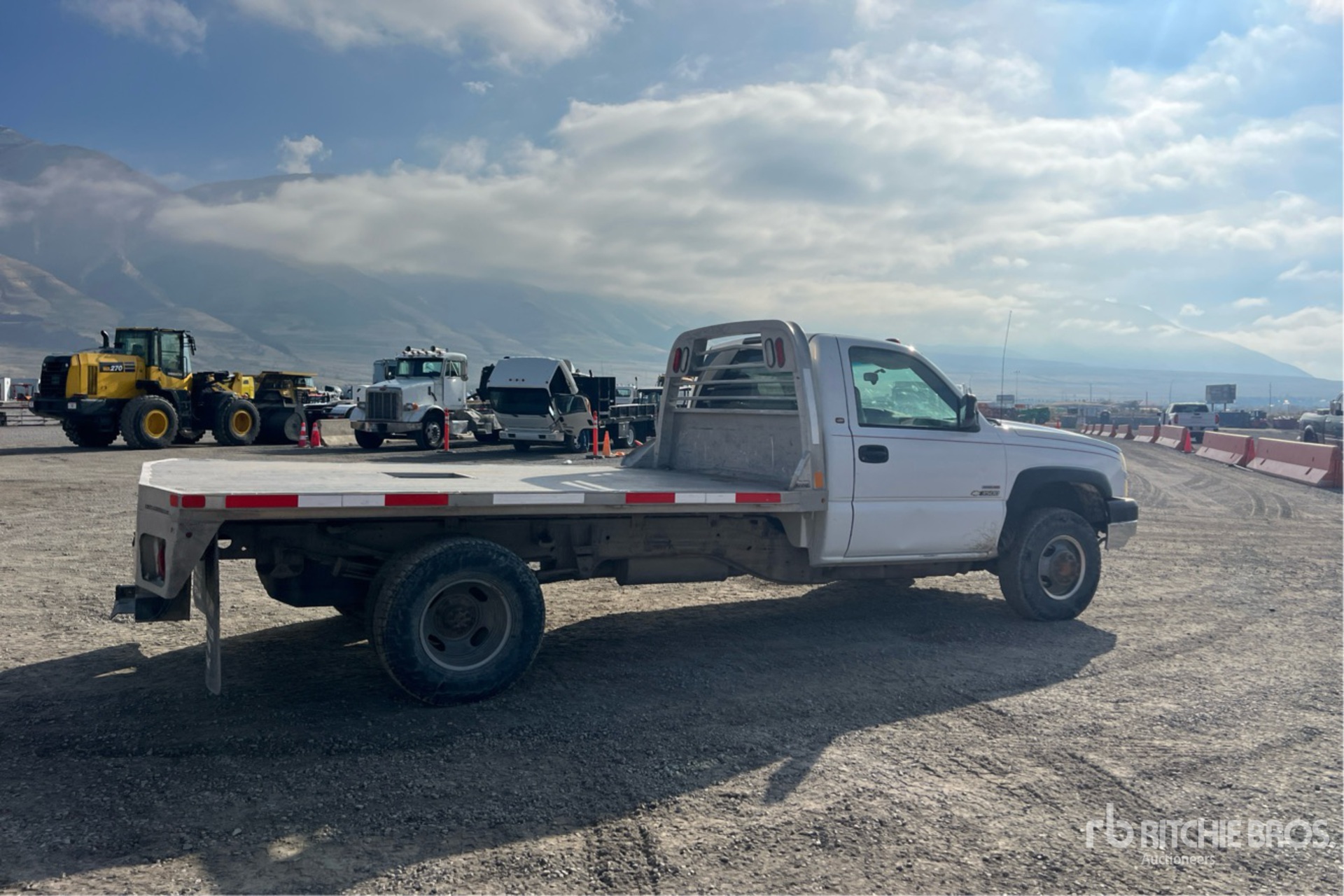 General Appearance with Imagen: esquina trasera derecha