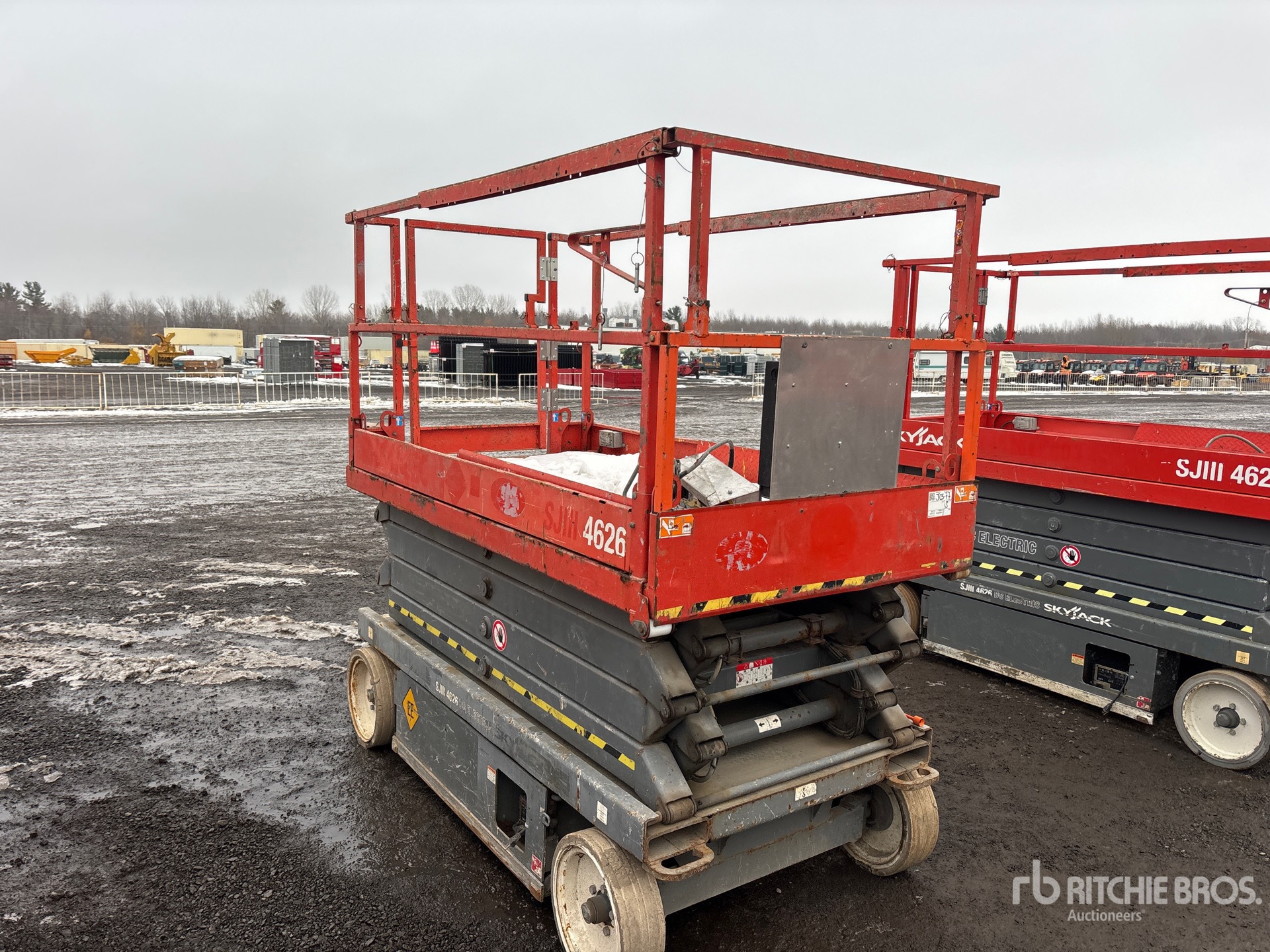 General Appearance with Imagen: esquina trasera izquierda