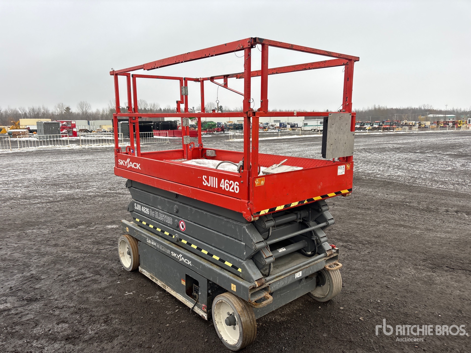 General Appearance with Imagen: esquina trasera izquierda