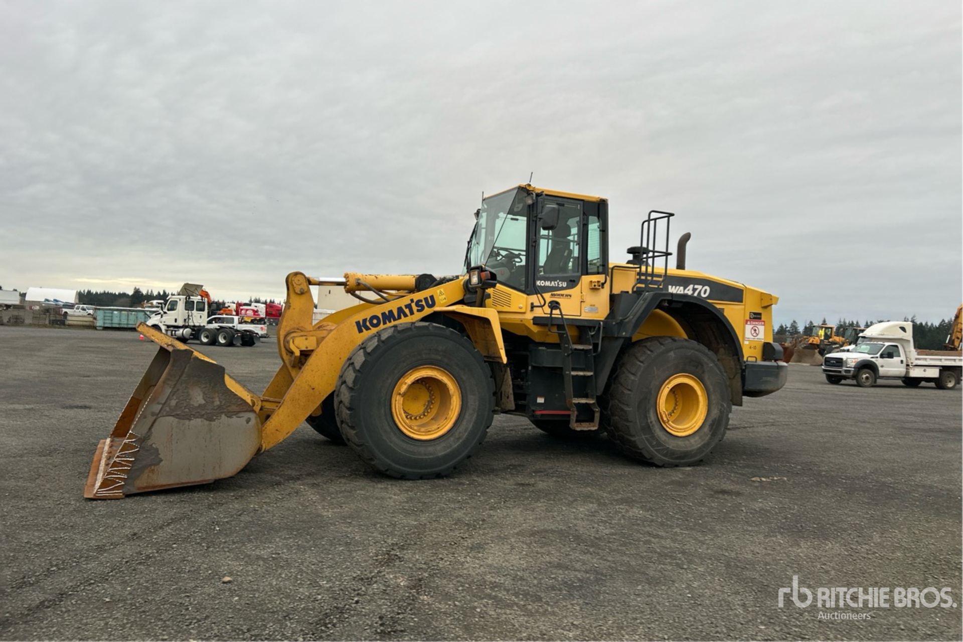 General Appearance with Picture, Left Front Corner