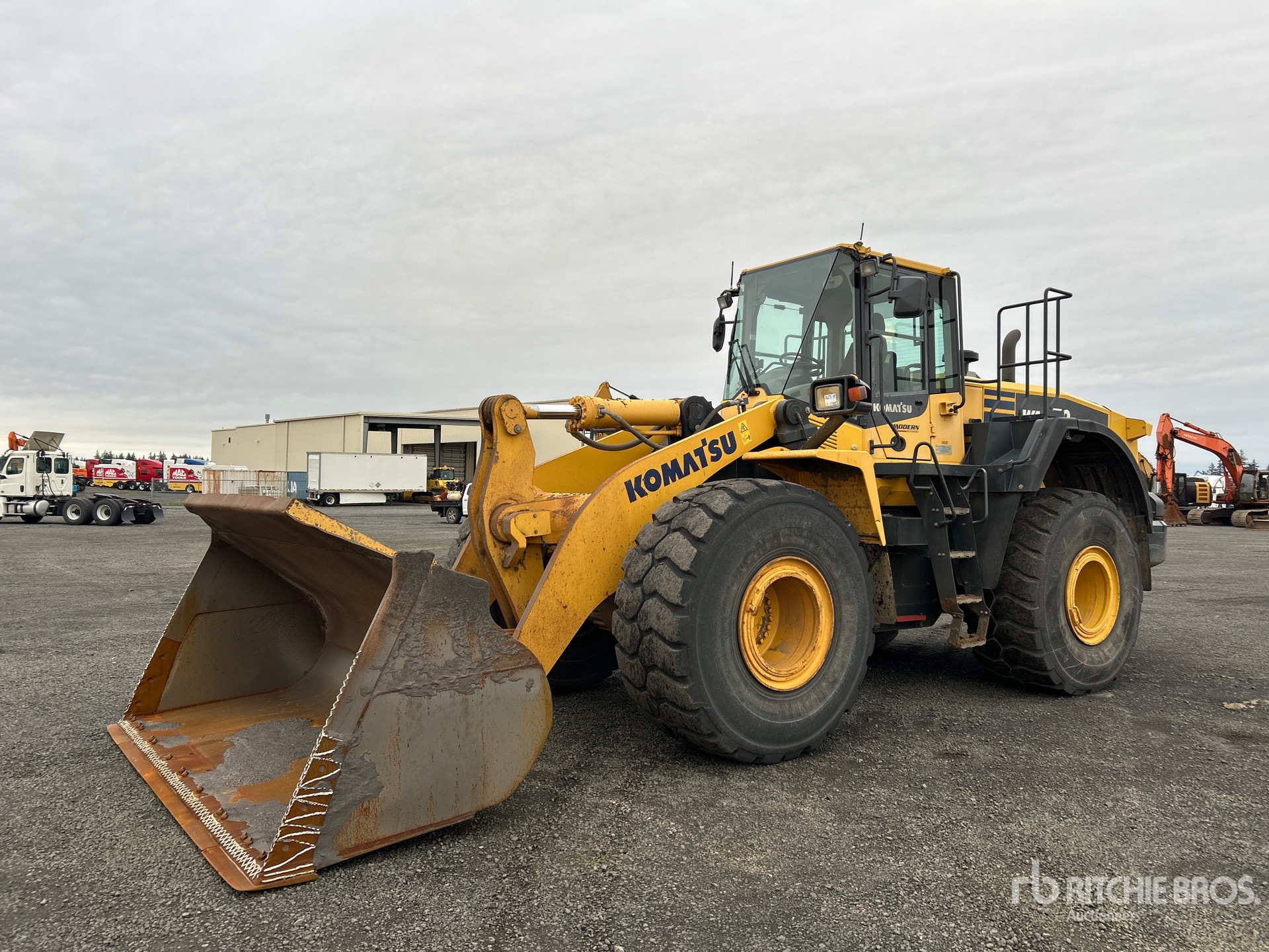 General Appearance with Picture, Left Front Corner