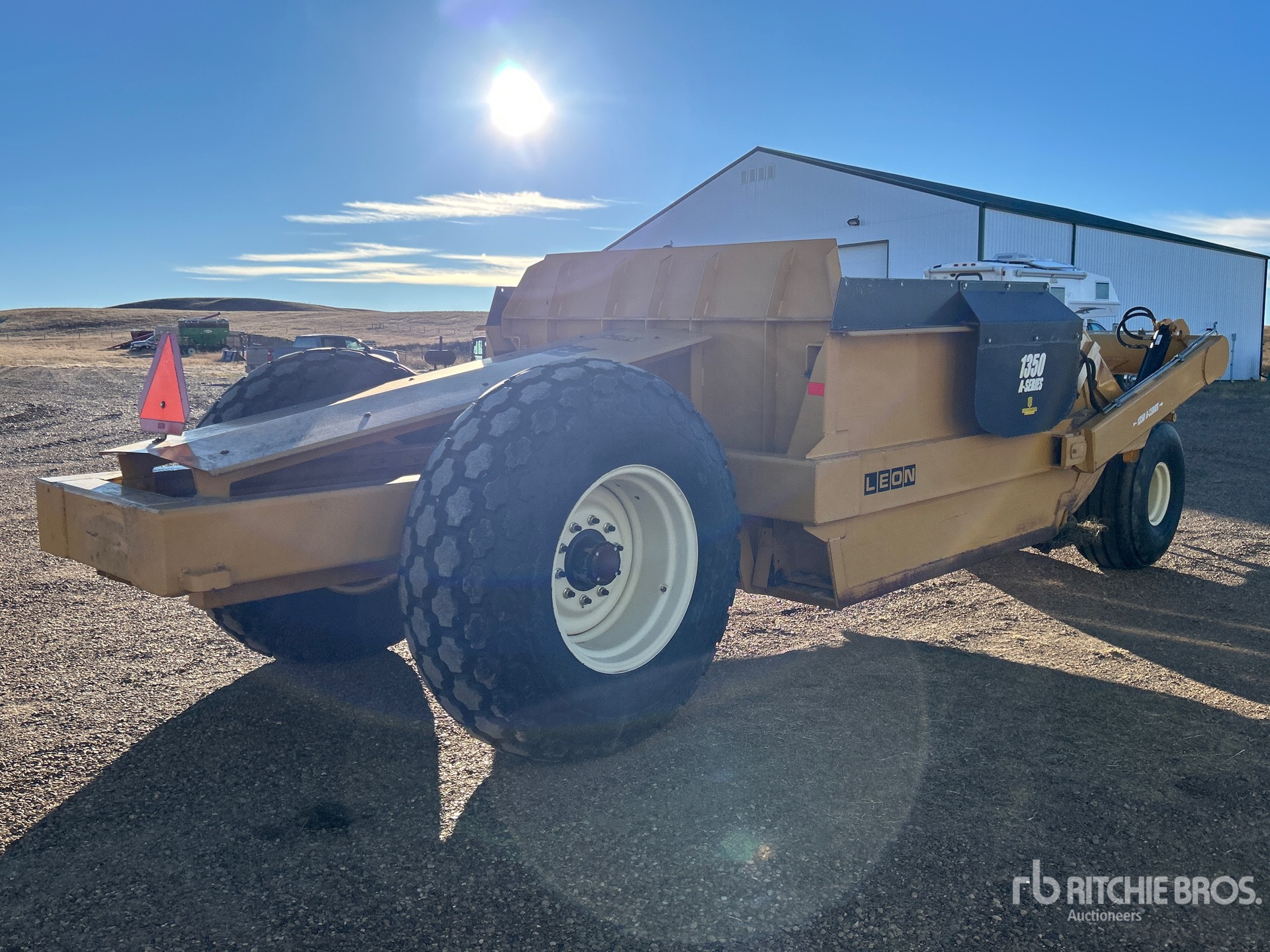 General Appearance with Imagen: esquina trasera derecha