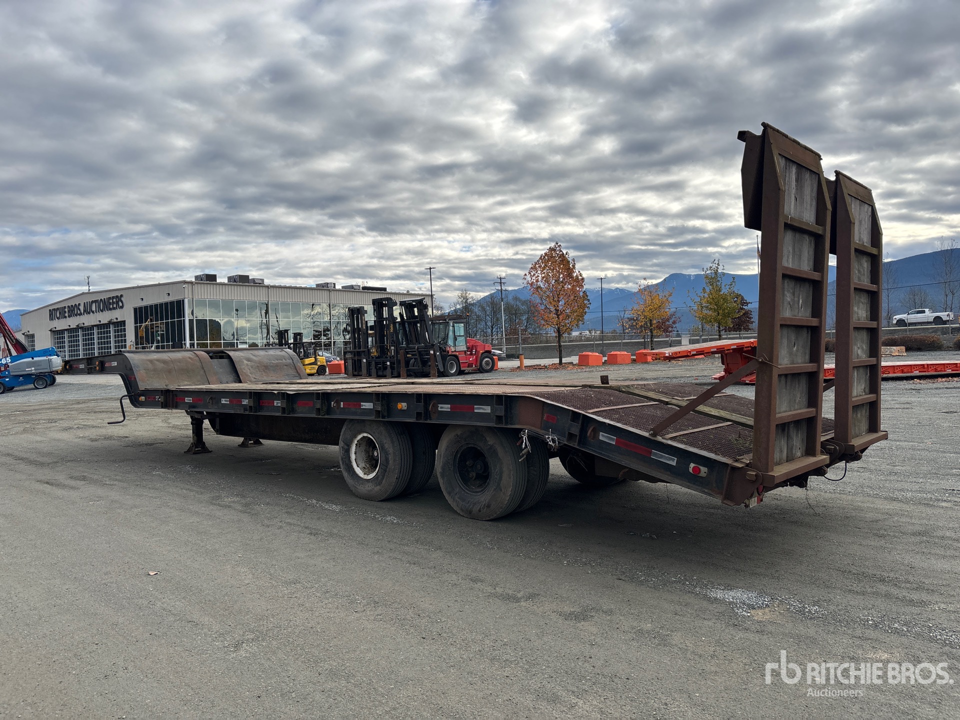 General Appearance with Imagen: esquina trasera izquierda