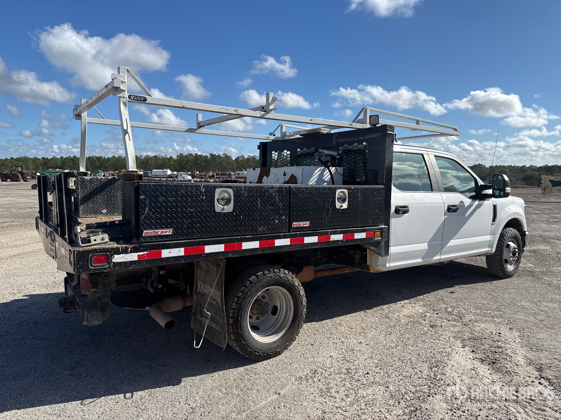 General Appearance with Bild, Ecke hinten rechts