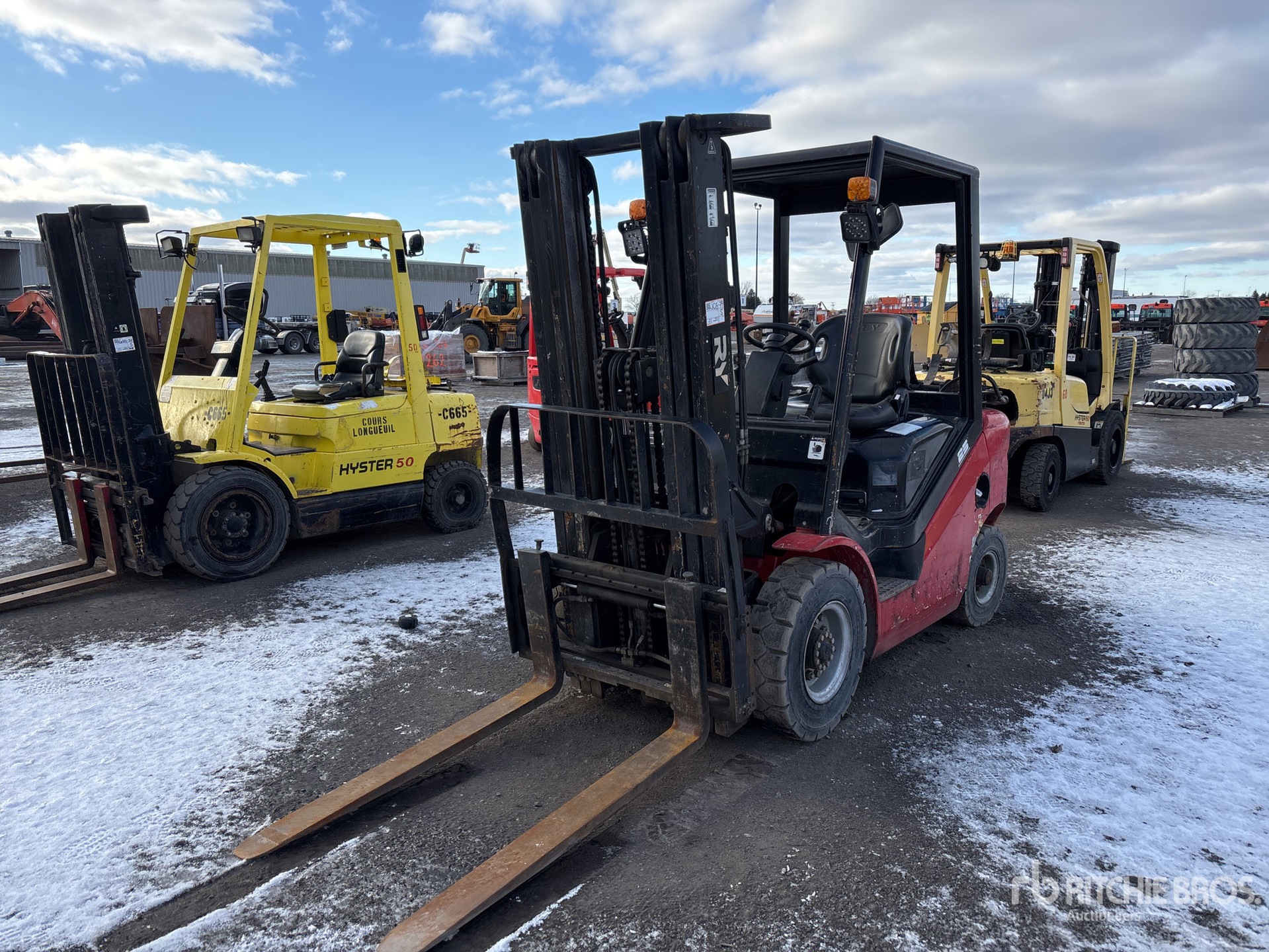 General Appearance with Picture, Left Front Corner