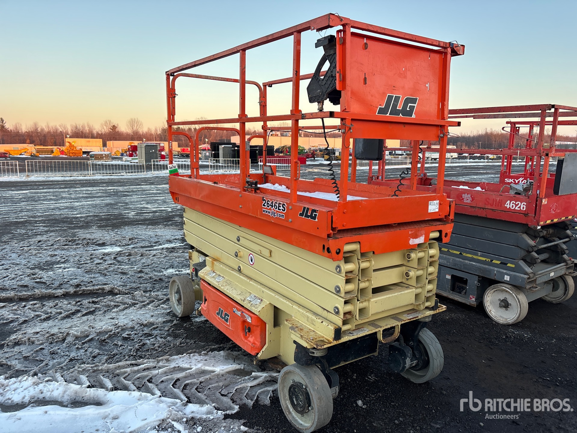 General Appearance with Picture, Left Rear Corner