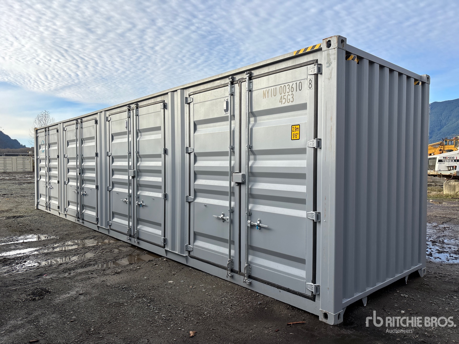 Aspect général with Image, coin arrière gauche