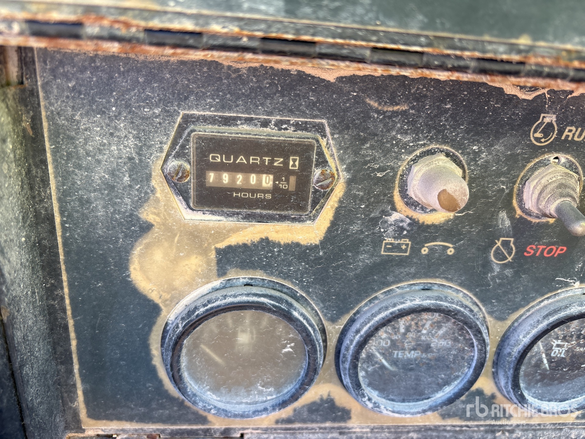 General Appearance with Hour Meter / Odometer