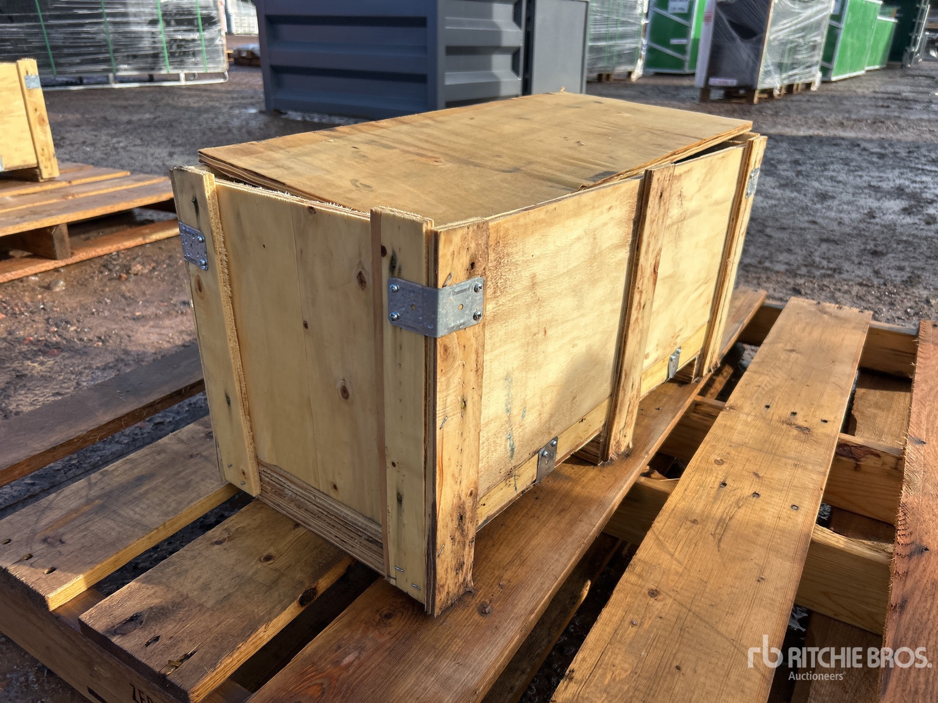 General Appearance with Picture, Left Rear Corner