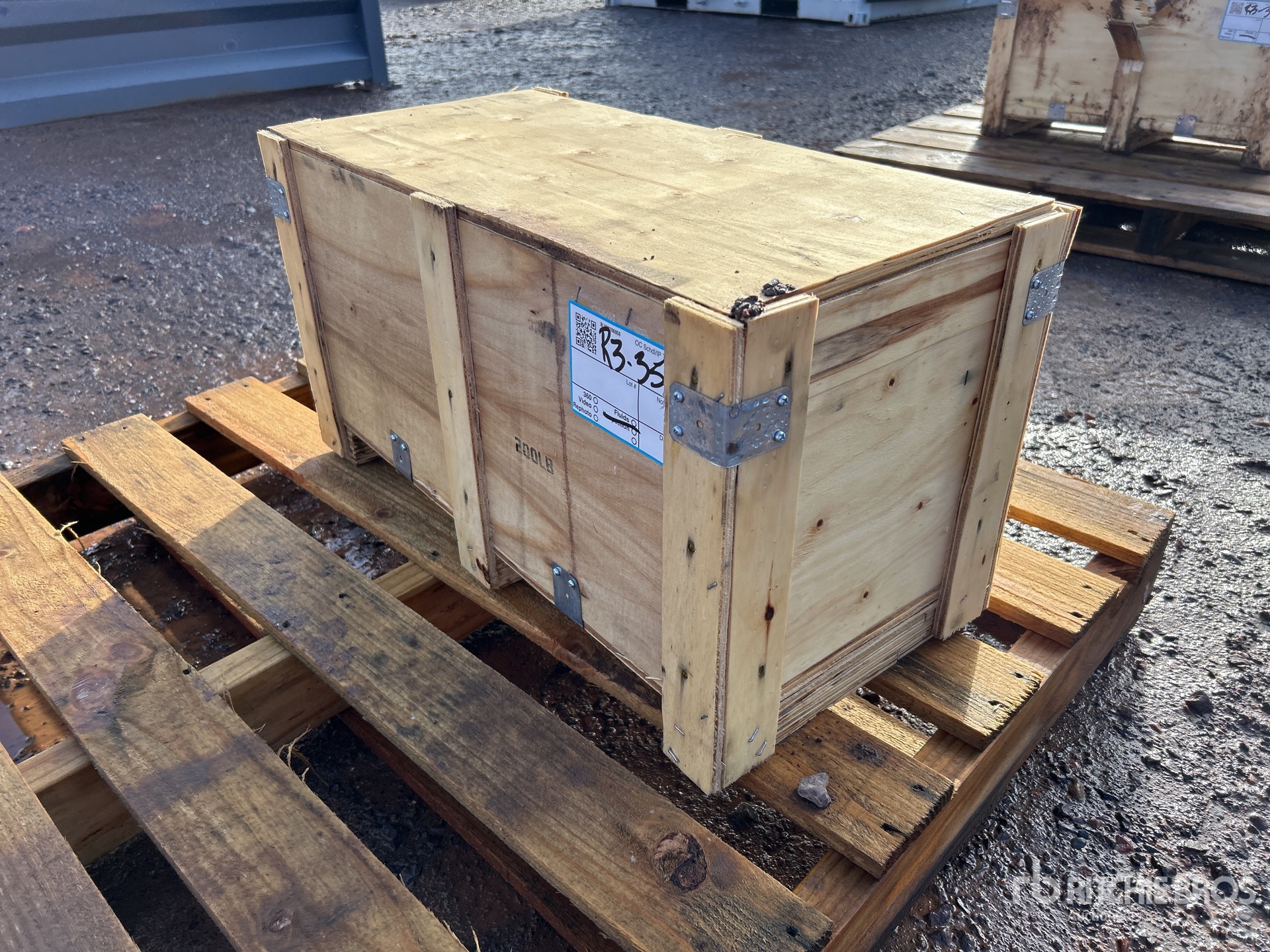 General Appearance with Image, coin avant gauche