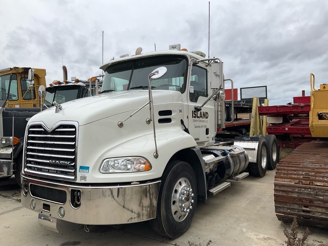 2013 Mack CXU613 6x4 T/A Day Cab Truck Tractor