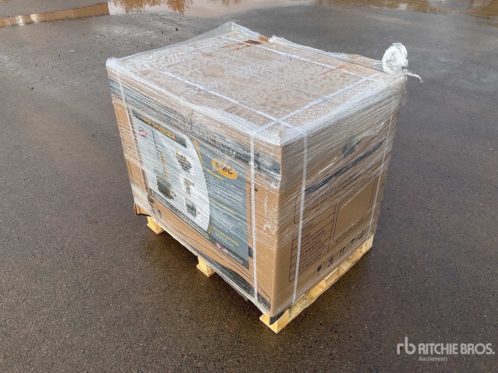 General Appearance with Picture, Right Rear Corner