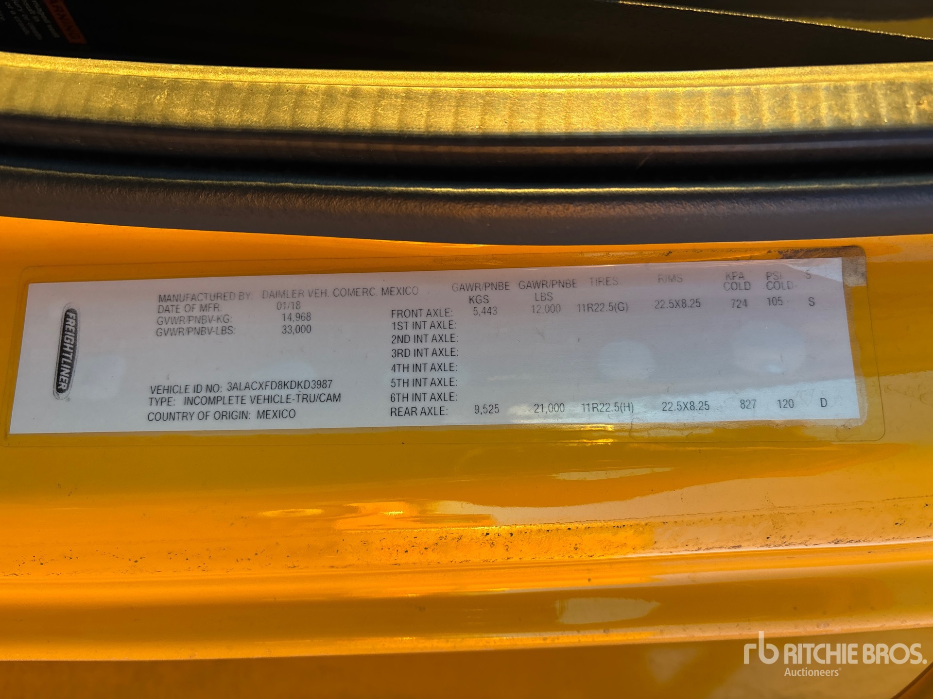 General Appearance with Serial Number / VIN