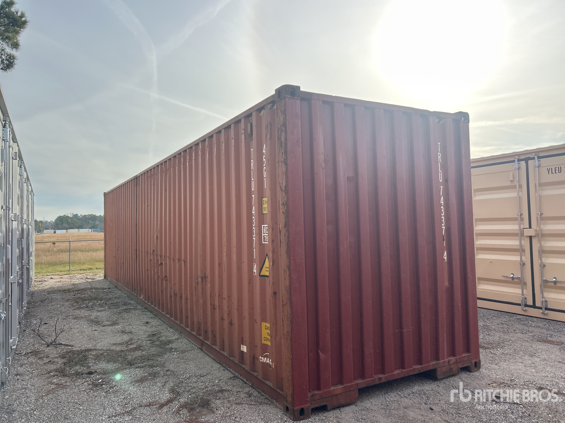 General Appearance with Picture, Right Front Corner