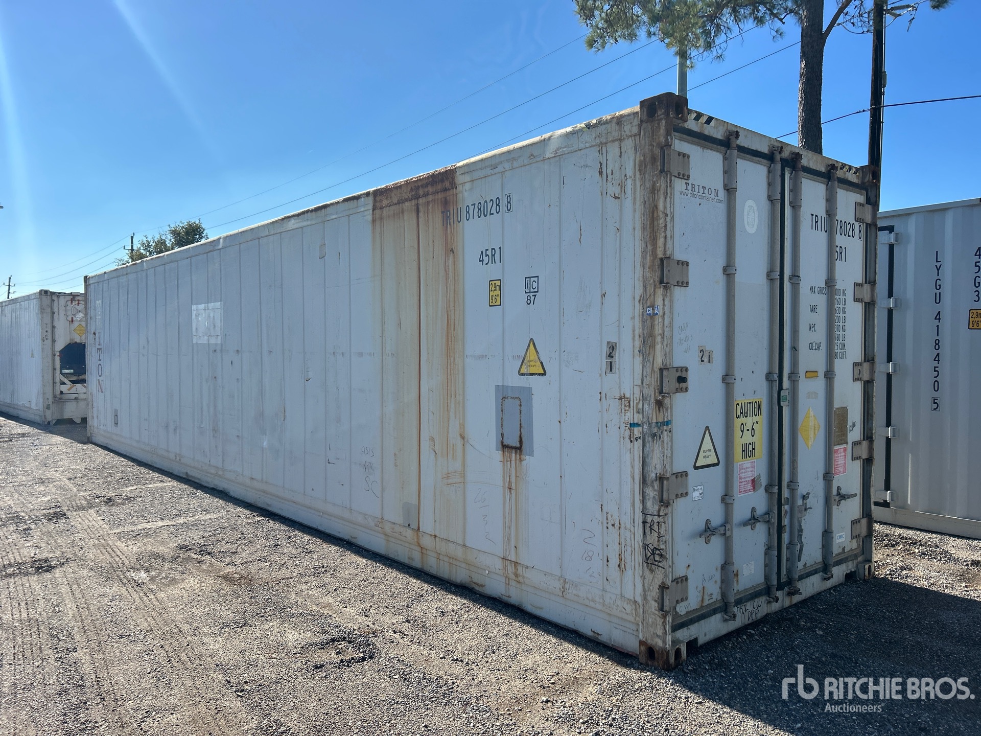 General Appearance with Picture, Right Front Corner