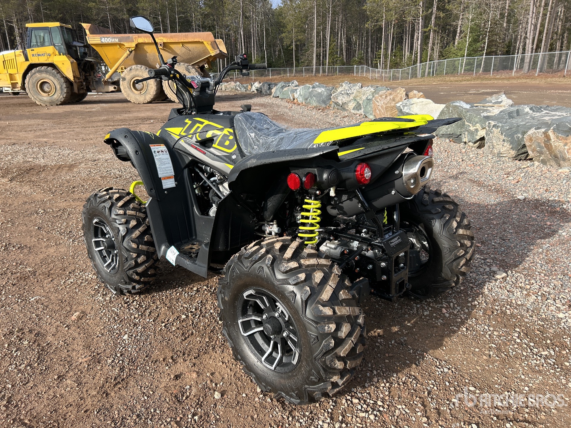 General Appearance with Picture, Left Rear Corner