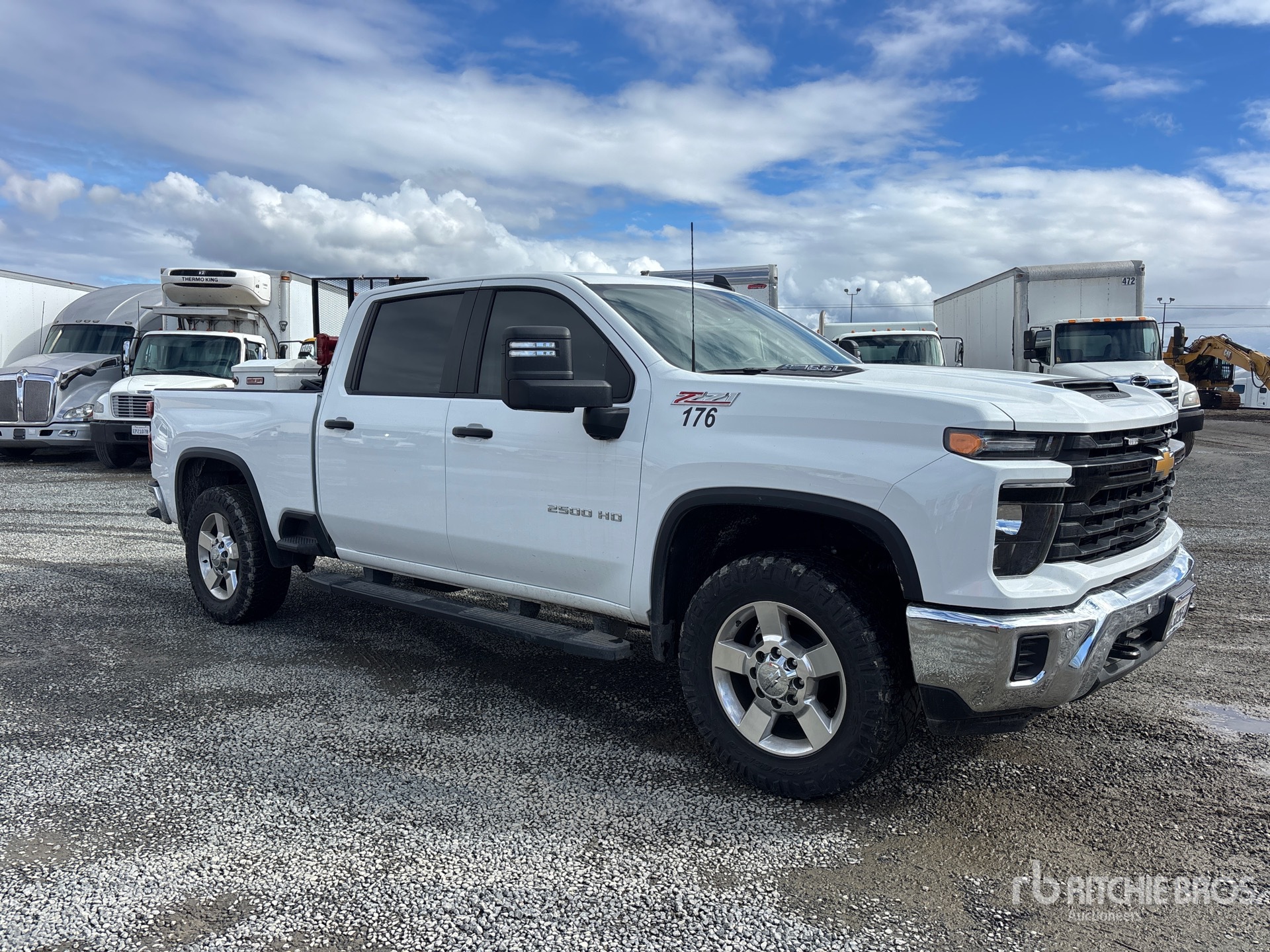 General Appearance with Bild, Ecke vorne rechts