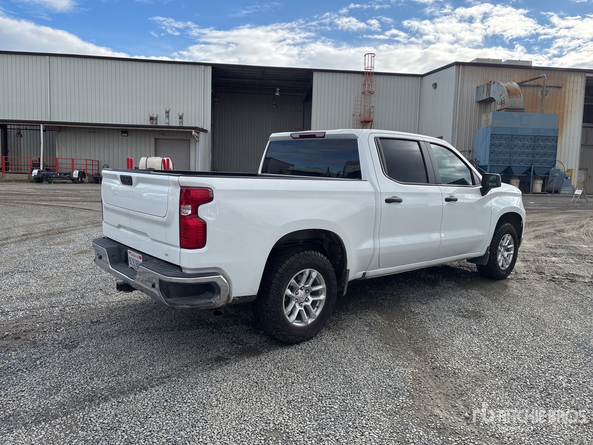 General Appearance with Bild, Ecke hinten rechts