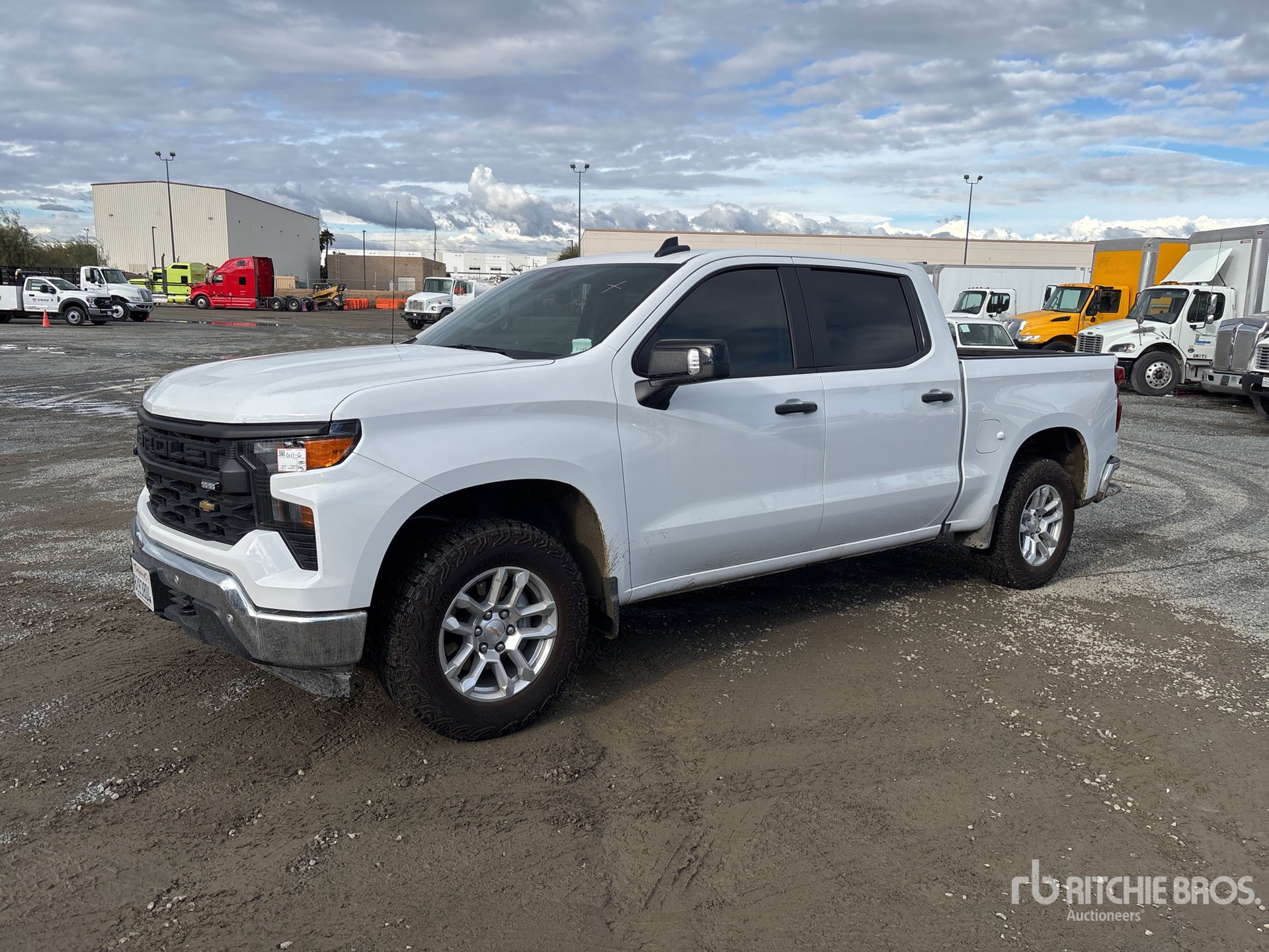 General Appearance with Bild, Ecke vorne links