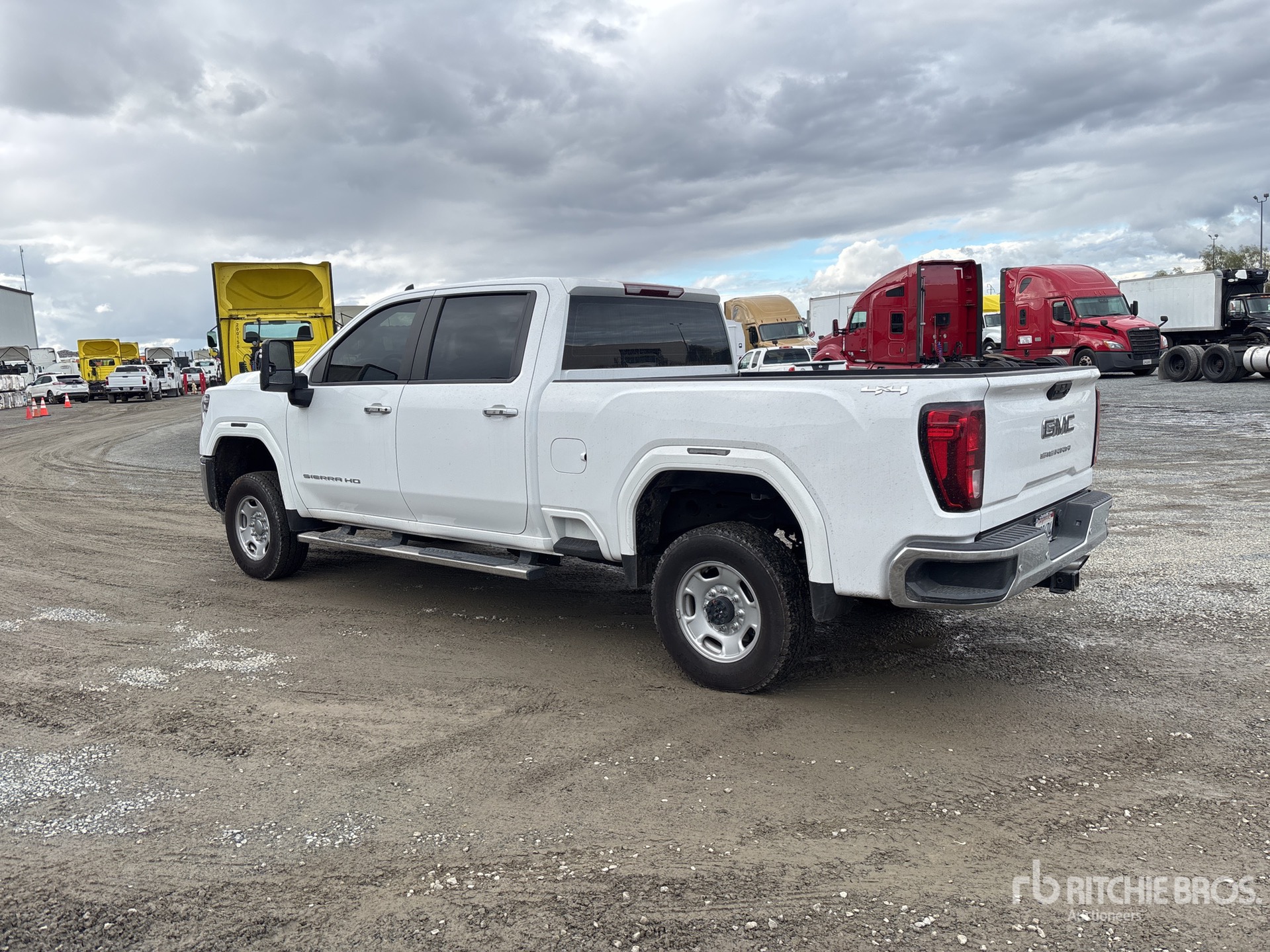 General Appearance with Bild, Ecke hinten links