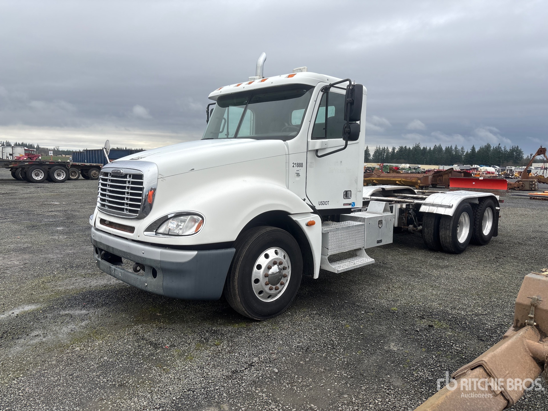 General Appearance with Picture, Left Front Corner